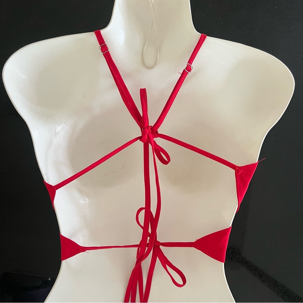 Flower five petal top adjustable straps tie back carnelian red one size - Picture 7 of 7